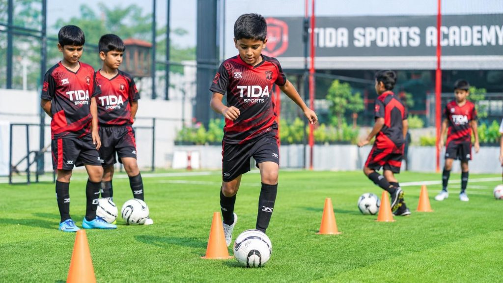 How Structured Sports Programs Help Kids